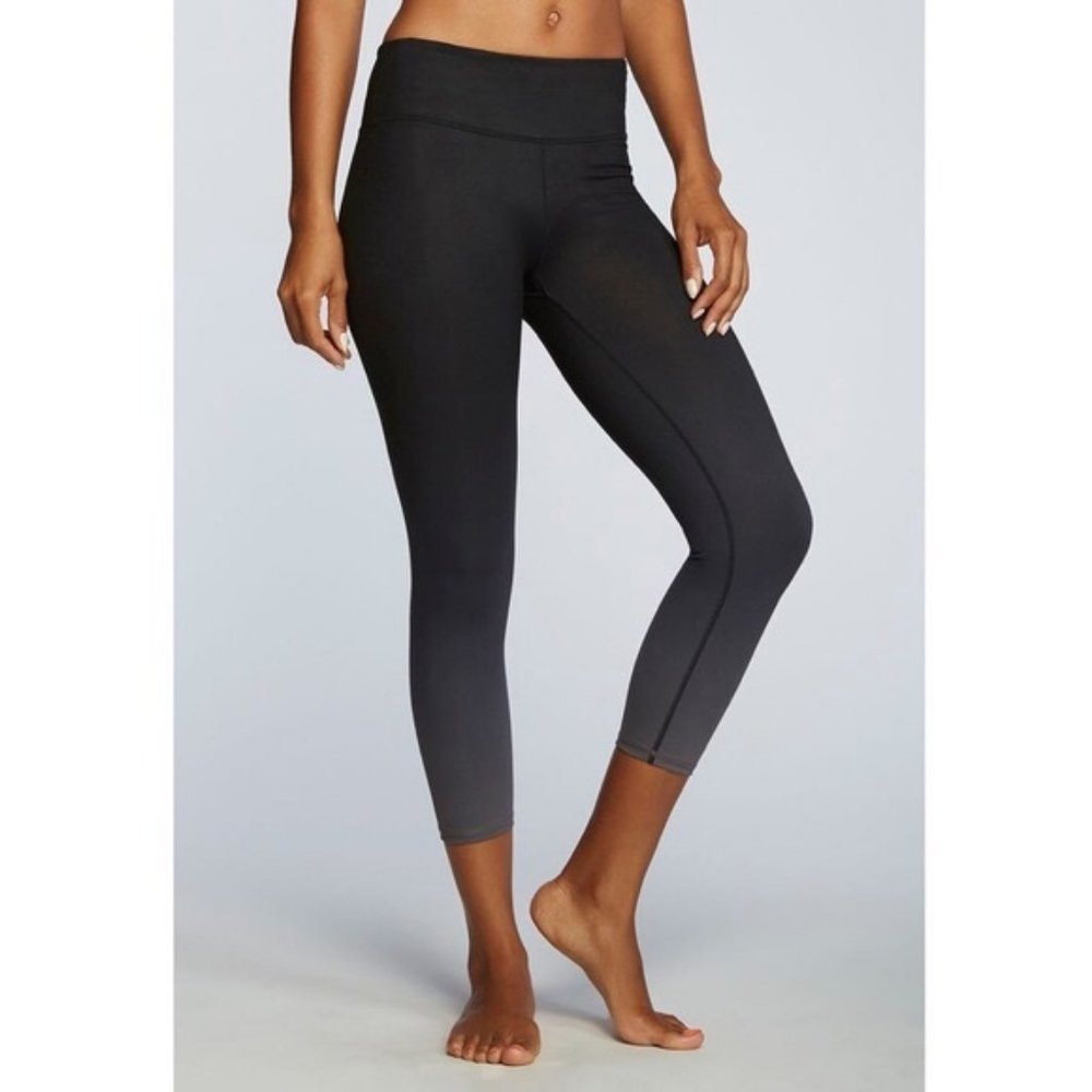 Fabletics Salar Ombre Capri Legging - image 1